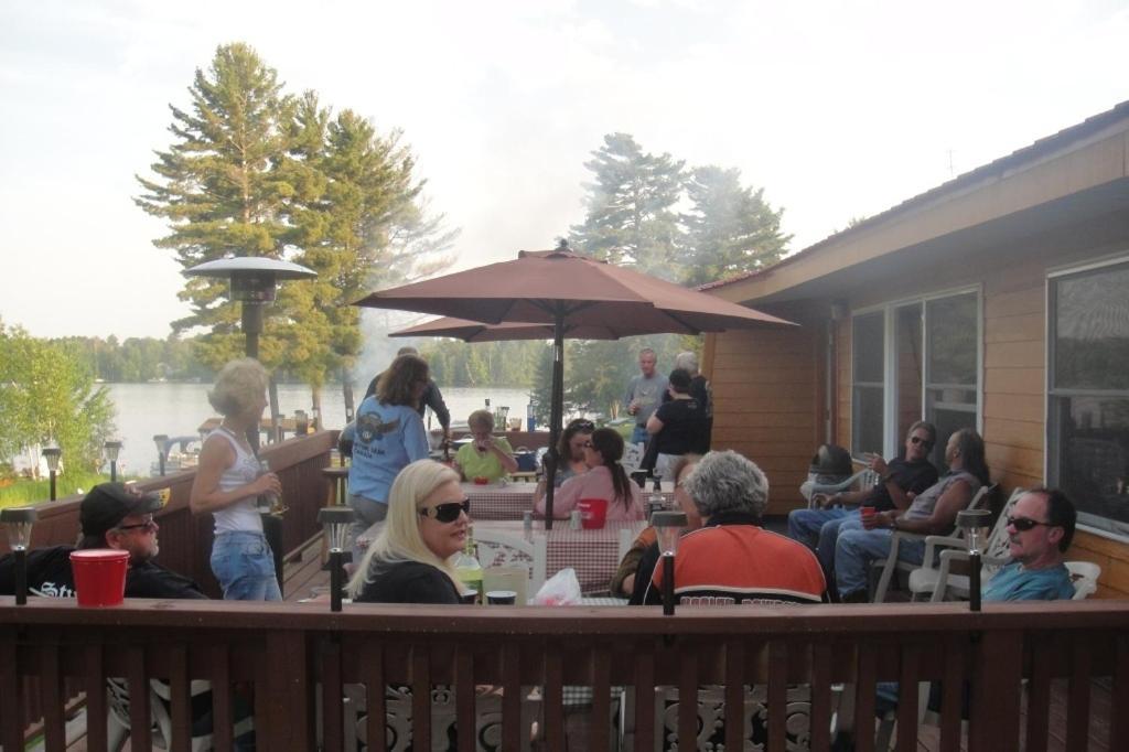 Hiawatha Lodge Inn Eagle River Exterior foto