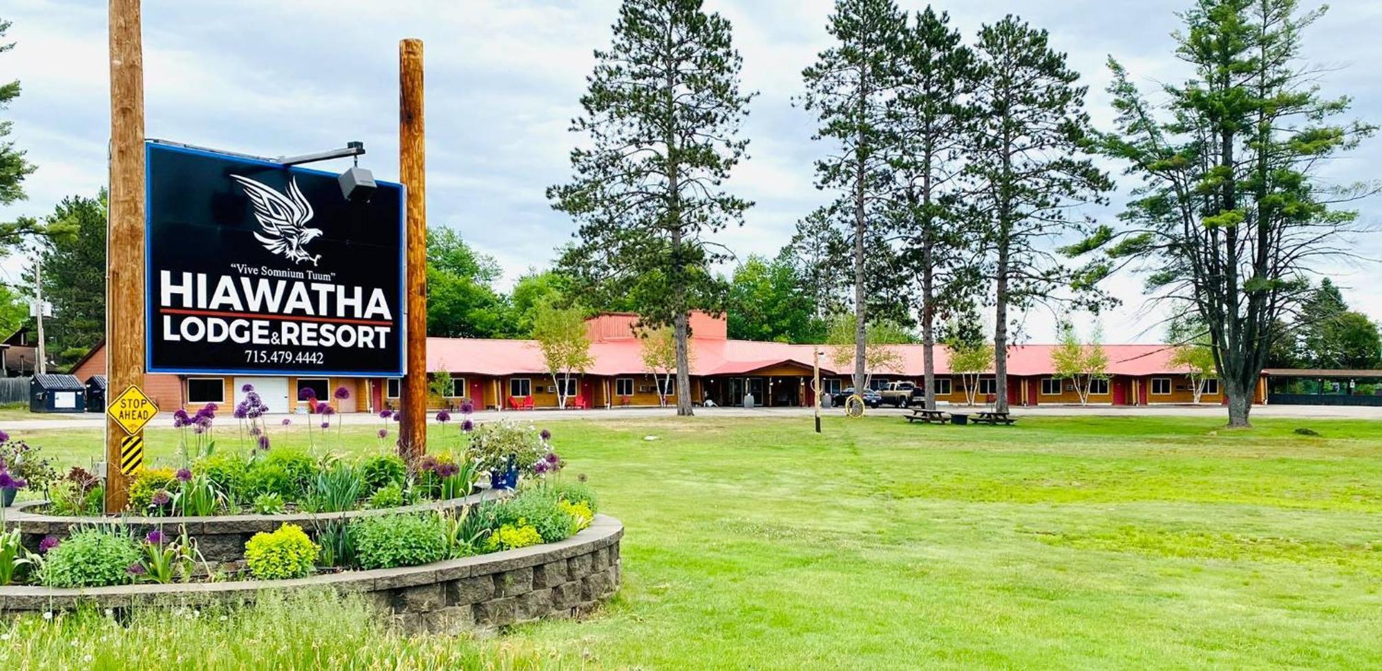 Hiawatha Lodge Inn Eagle River Exterior foto